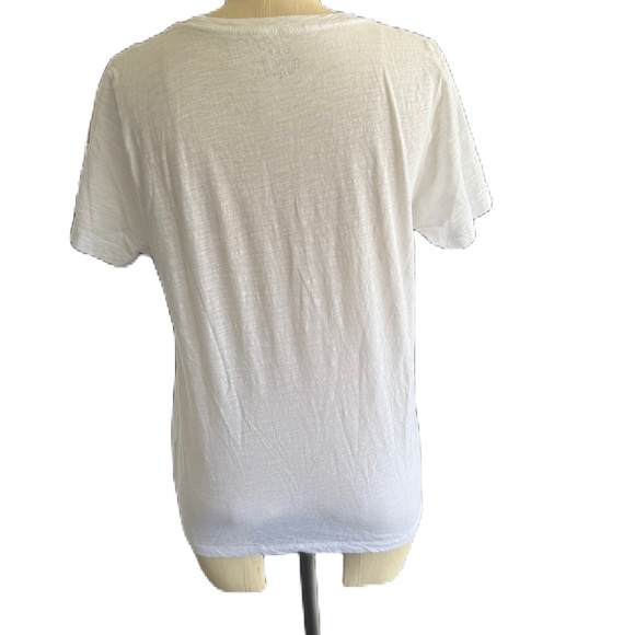 J.Crew Collector Tee White Labrador Retriever Pup With Flowers. Medium - Picture 7 of 9